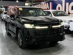 تۆیۆتا لاند کروزەر